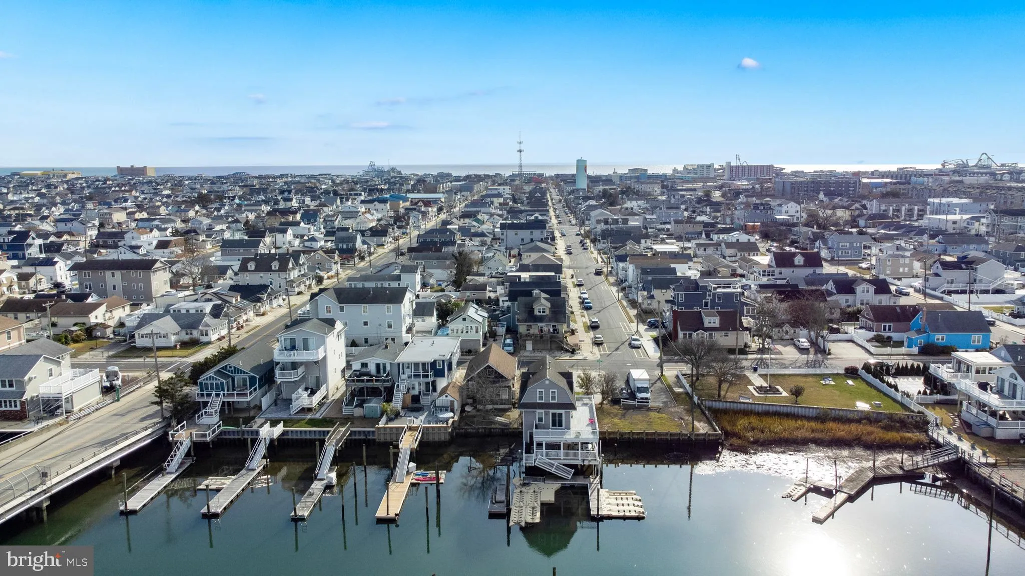 Wildwood, New Jersey 08260, United States, 4 Bedrooms Bedrooms, ,3 BathroomsBathrooms,Residential,Coming Soon,242349