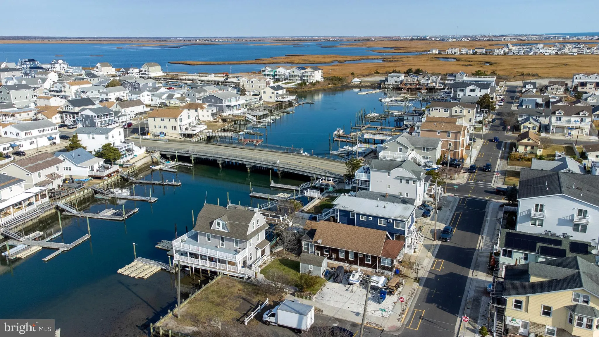 Wildwood, New Jersey 08260, United States, 4 Bedrooms Bedrooms, ,3 BathroomsBathrooms,Residential,Coming Soon,242349