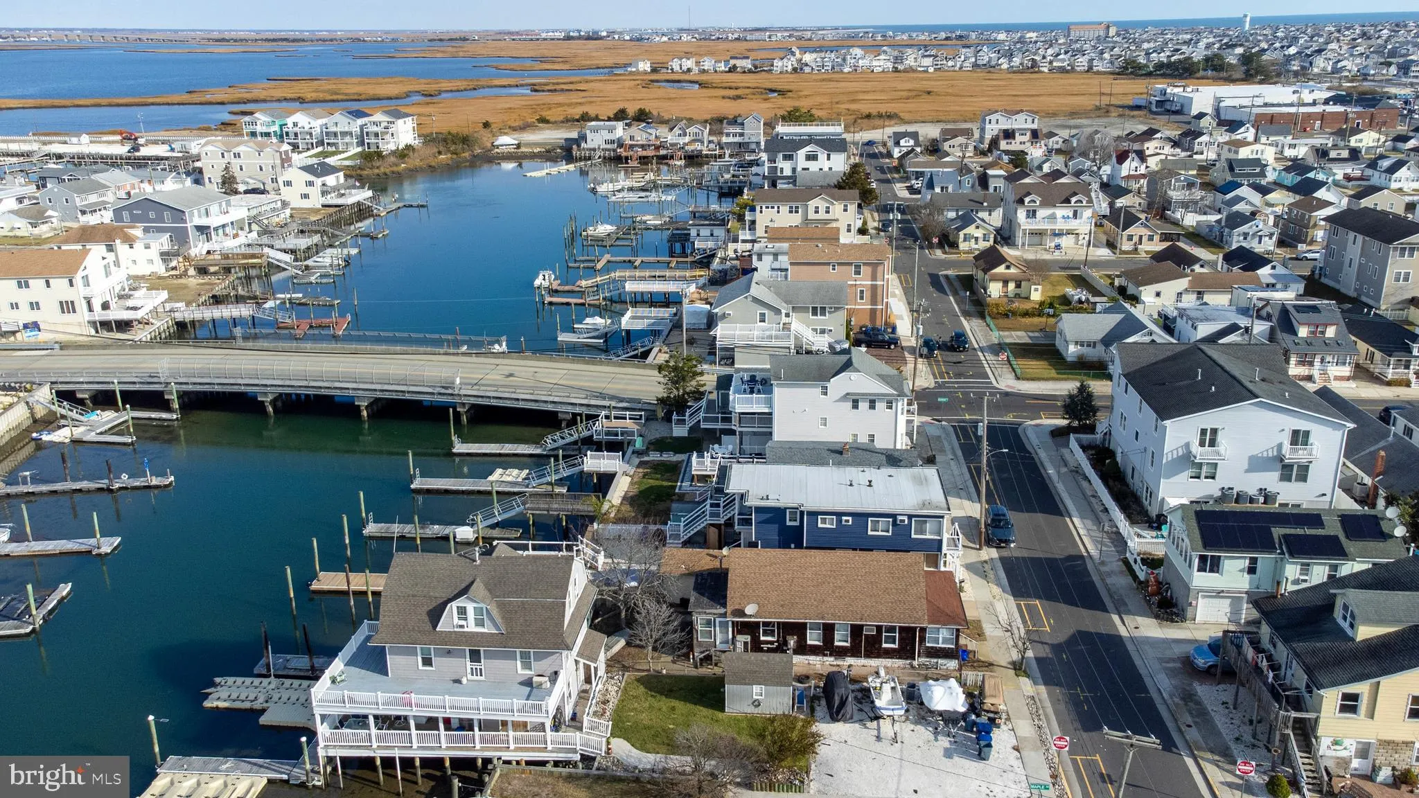 Wildwood, New Jersey 08260, United States, 4 Bedrooms Bedrooms, ,3 BathroomsBathrooms,Residential,Coming Soon,242349