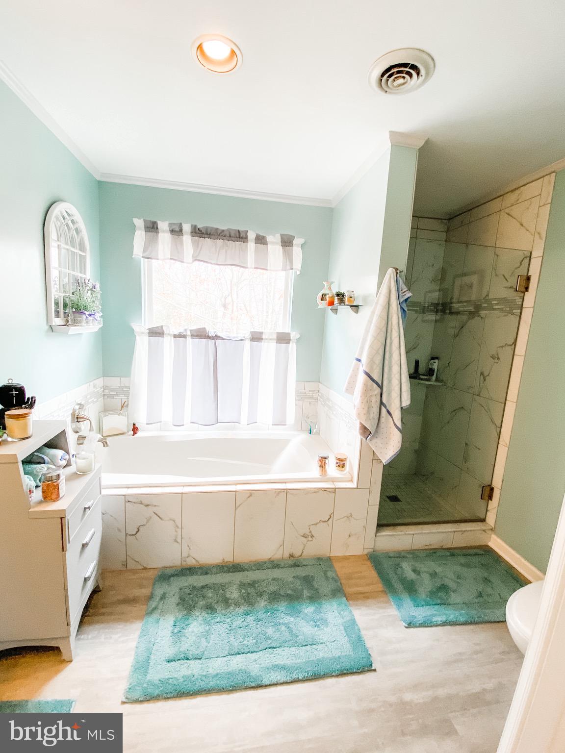 LEE'S HILL - Residential