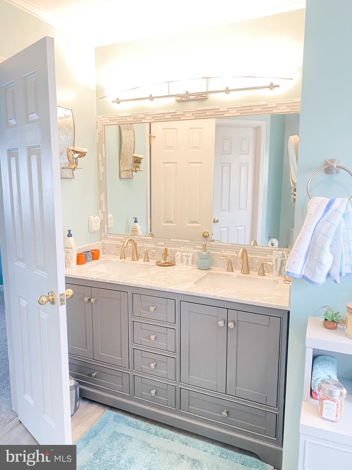 LEE'S HILL - Residential