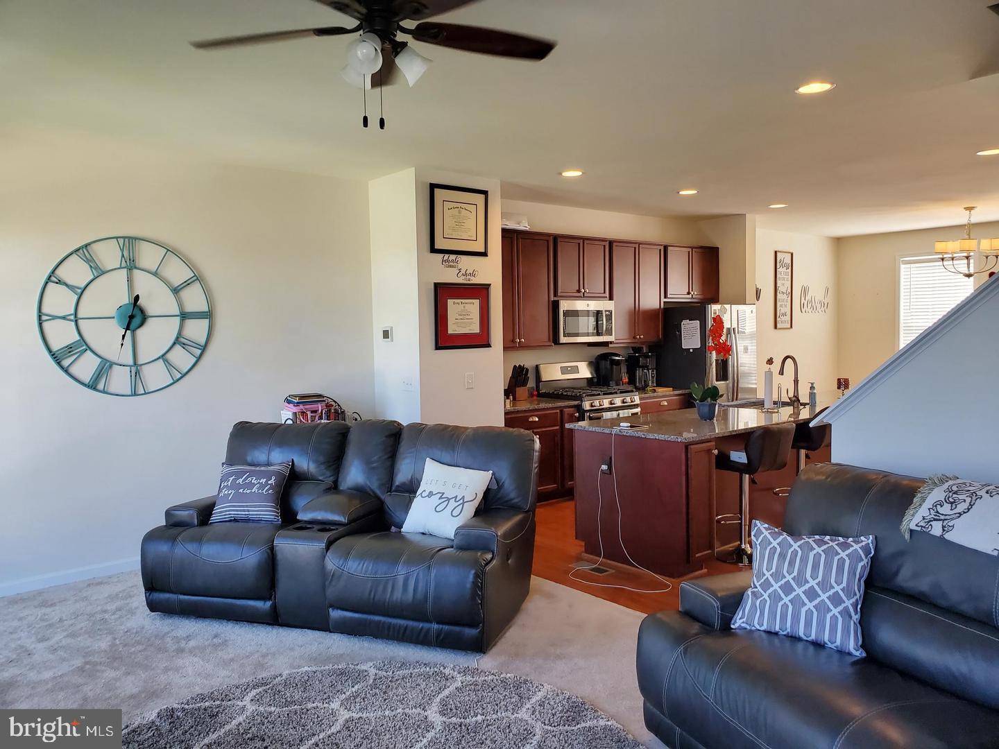 COWAN CROSSING - Residential Lease