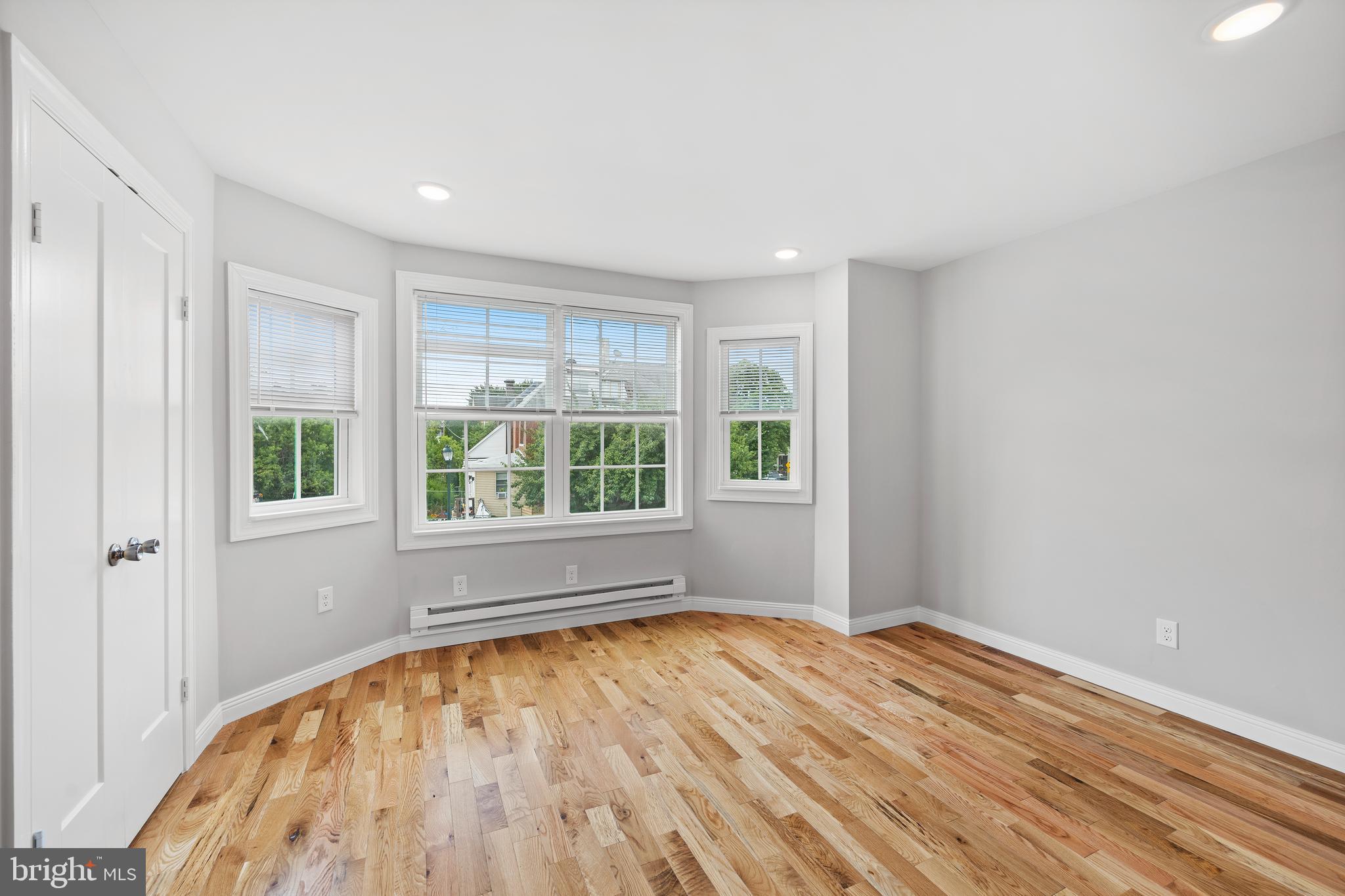 6940-2 TORRESDALE AVENUE