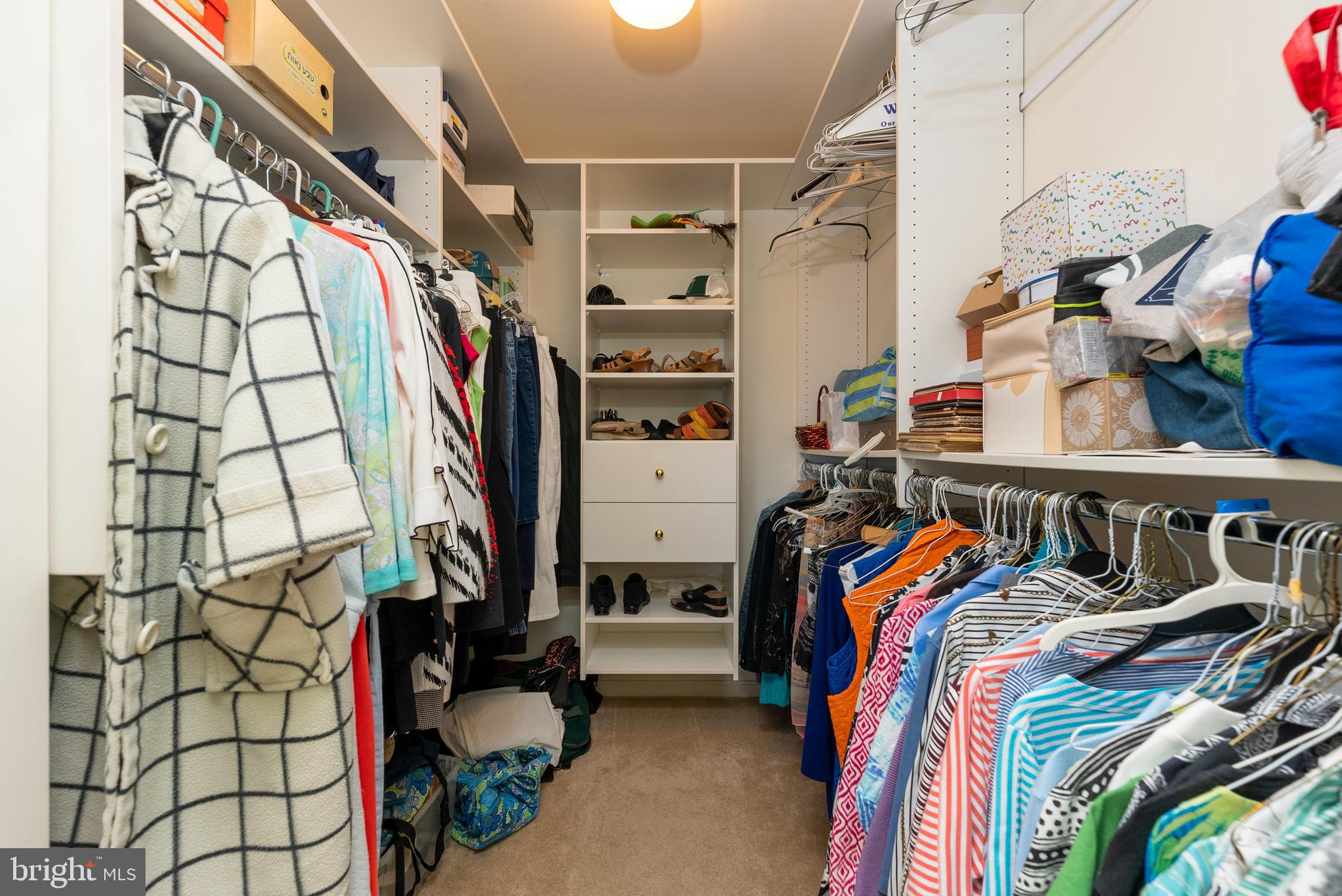 ROUNDWOOD RIDGE - Residential