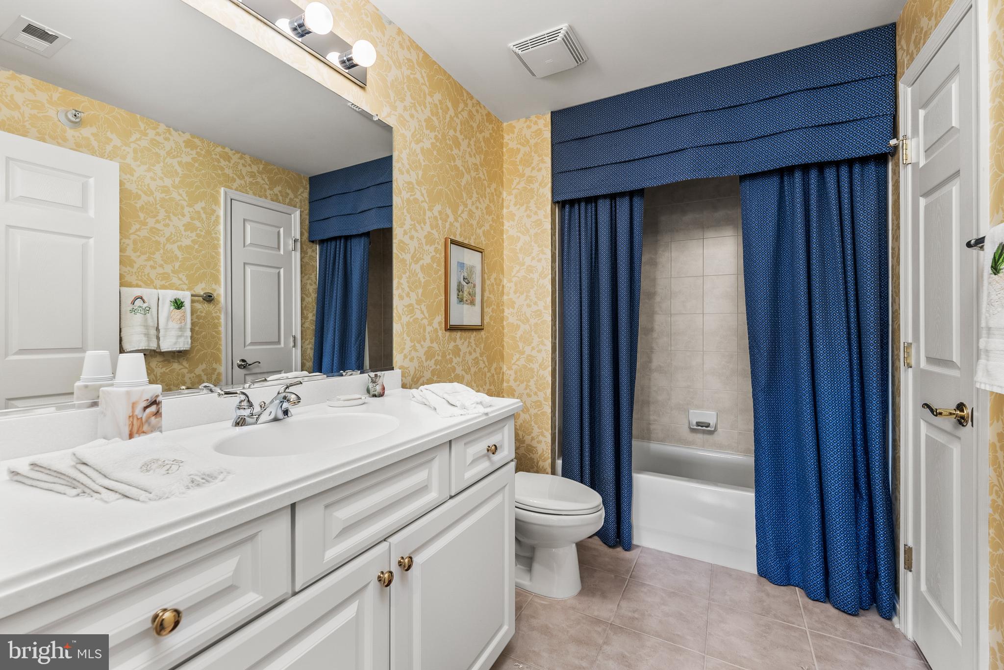 ROUNDWOOD RIDGE - Residential