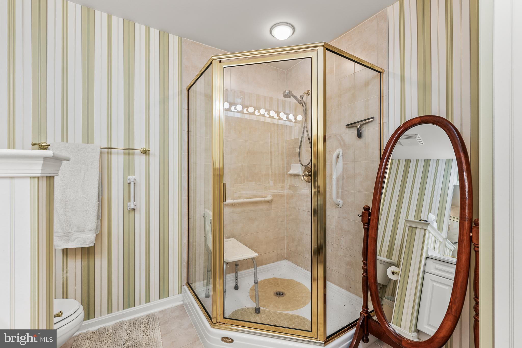 ROUNDWOOD RIDGE - Residential