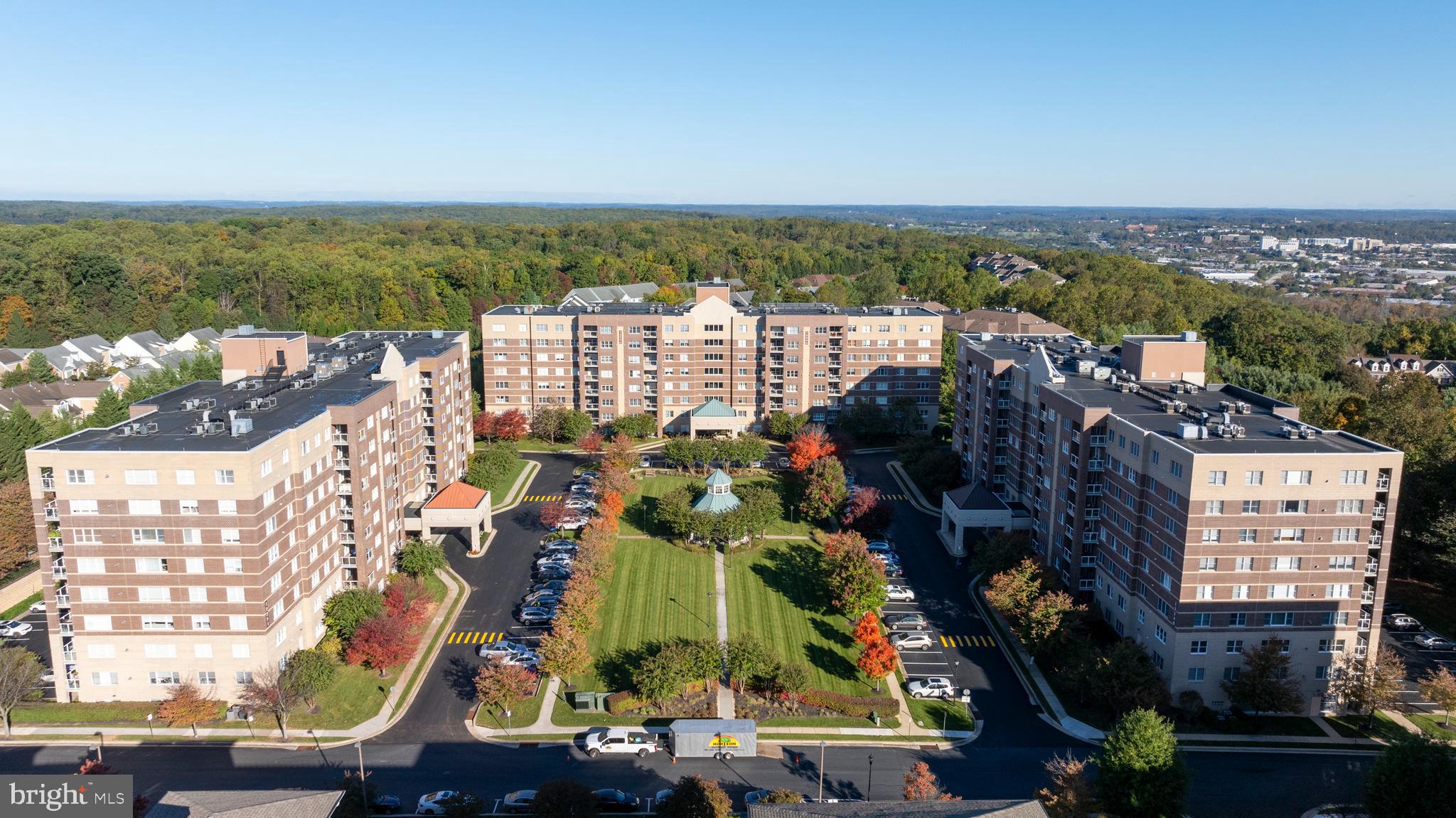 ROUNDWOOD RIDGE - Residential