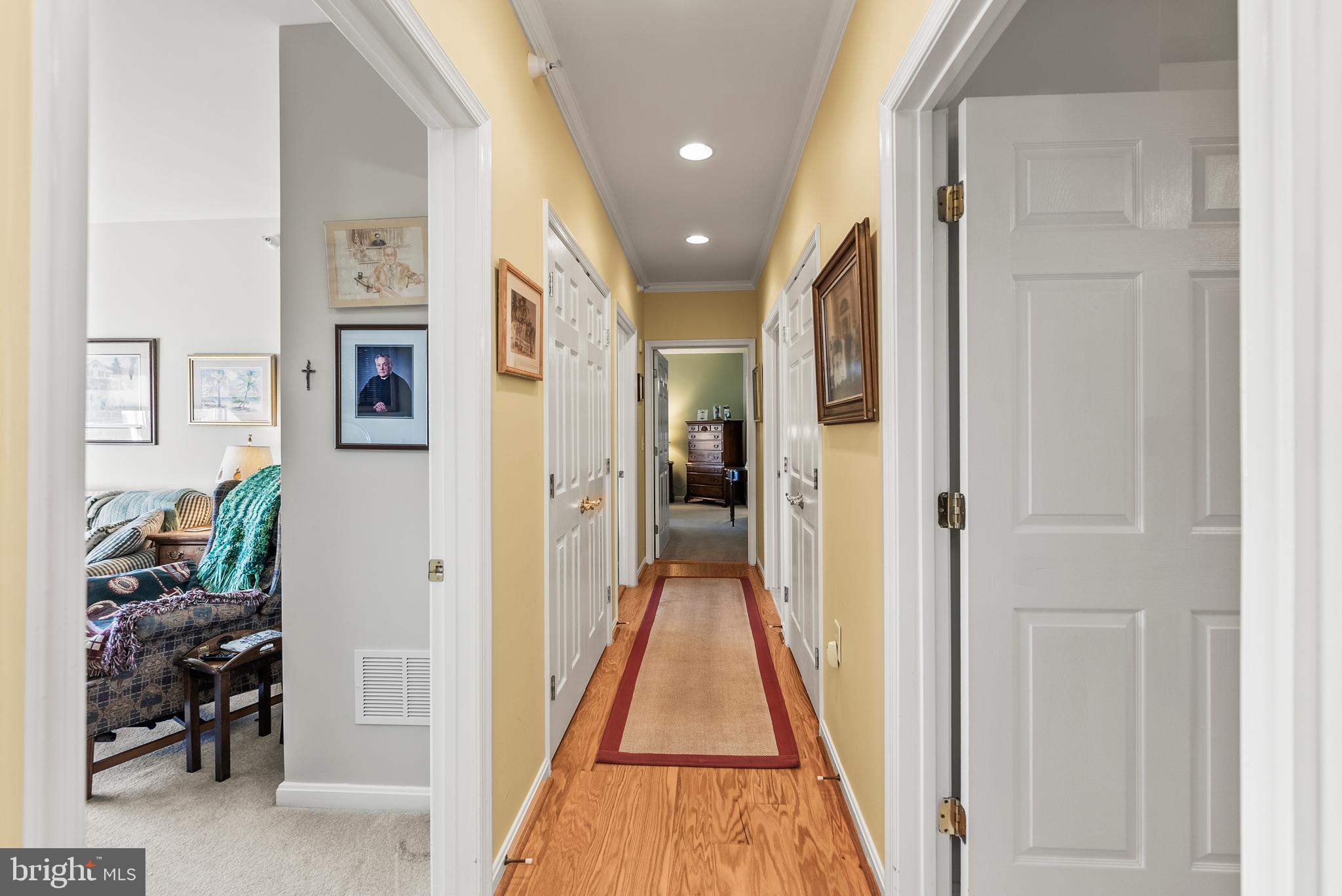 ROUNDWOOD RIDGE - Residential