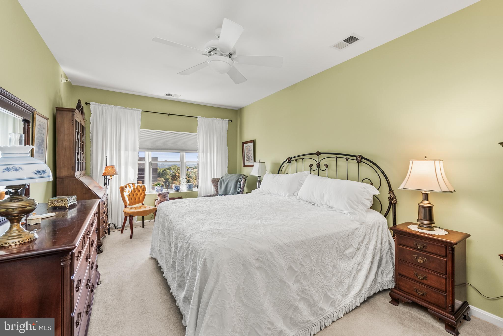 ROUNDWOOD RIDGE - Residential