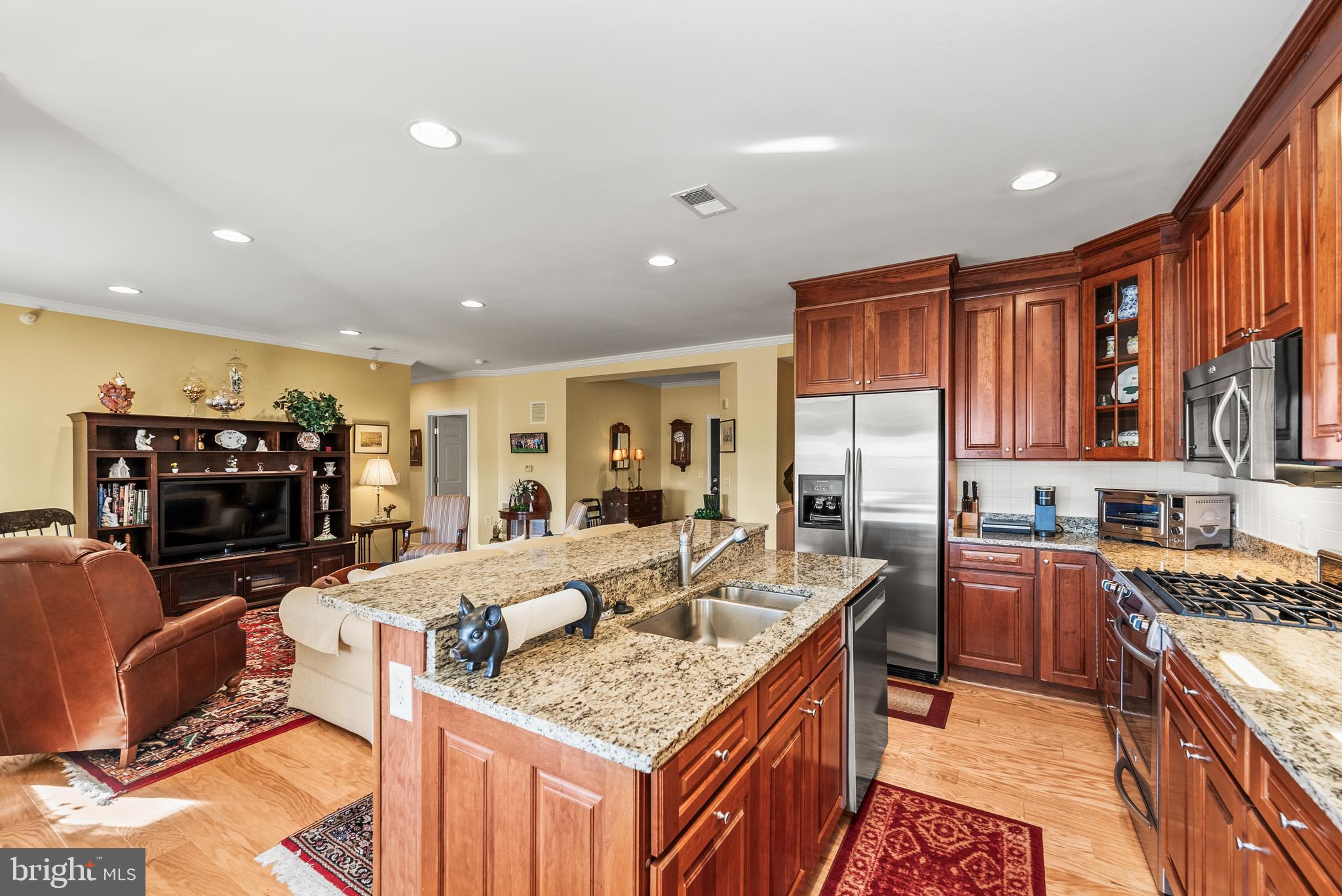 ROUNDWOOD RIDGE - Residential