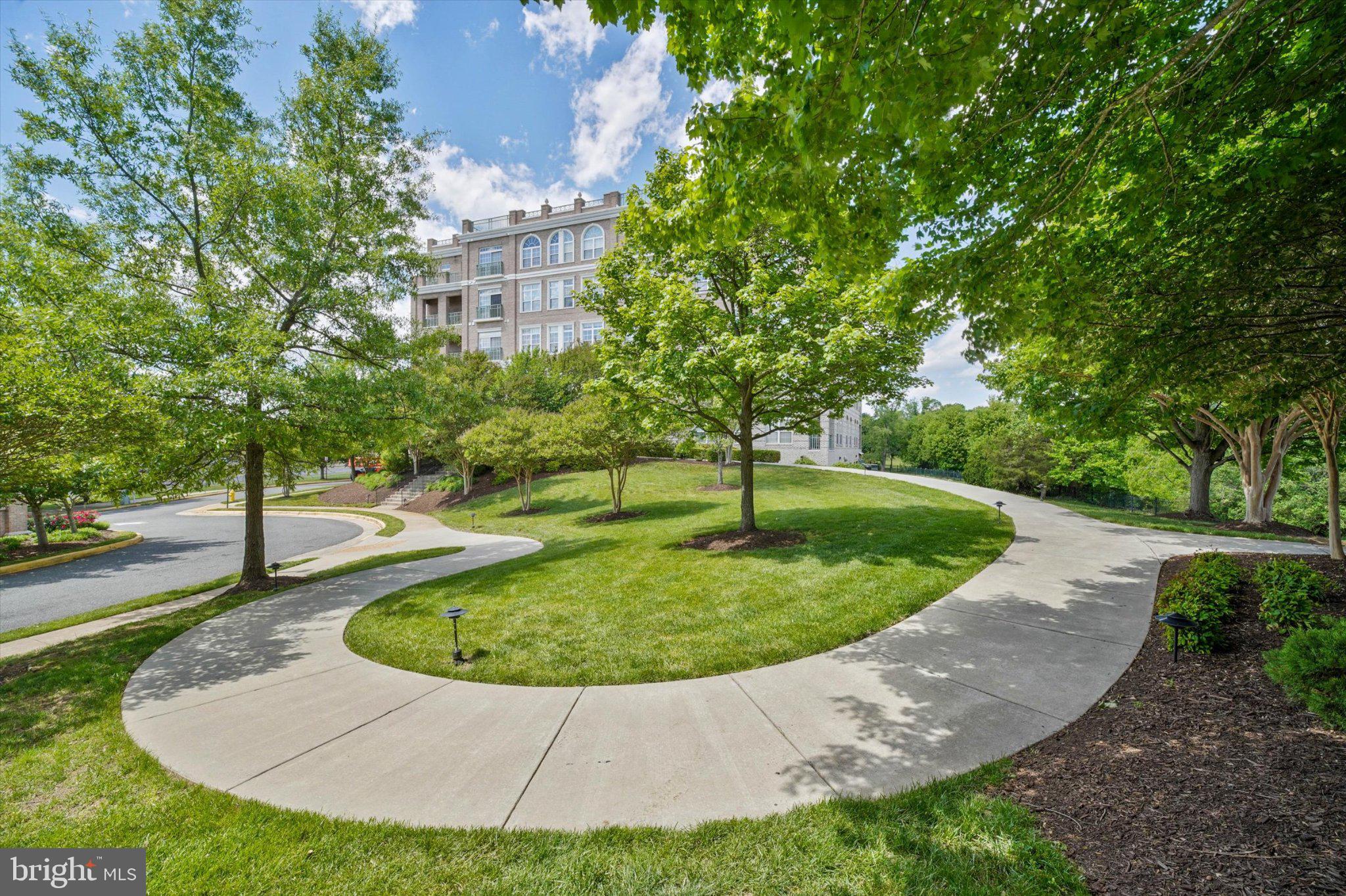 RIVER CLUB - Residential