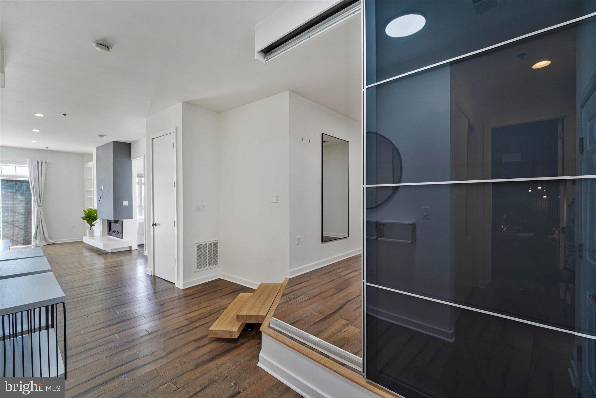 RIVER CLUB - Residential