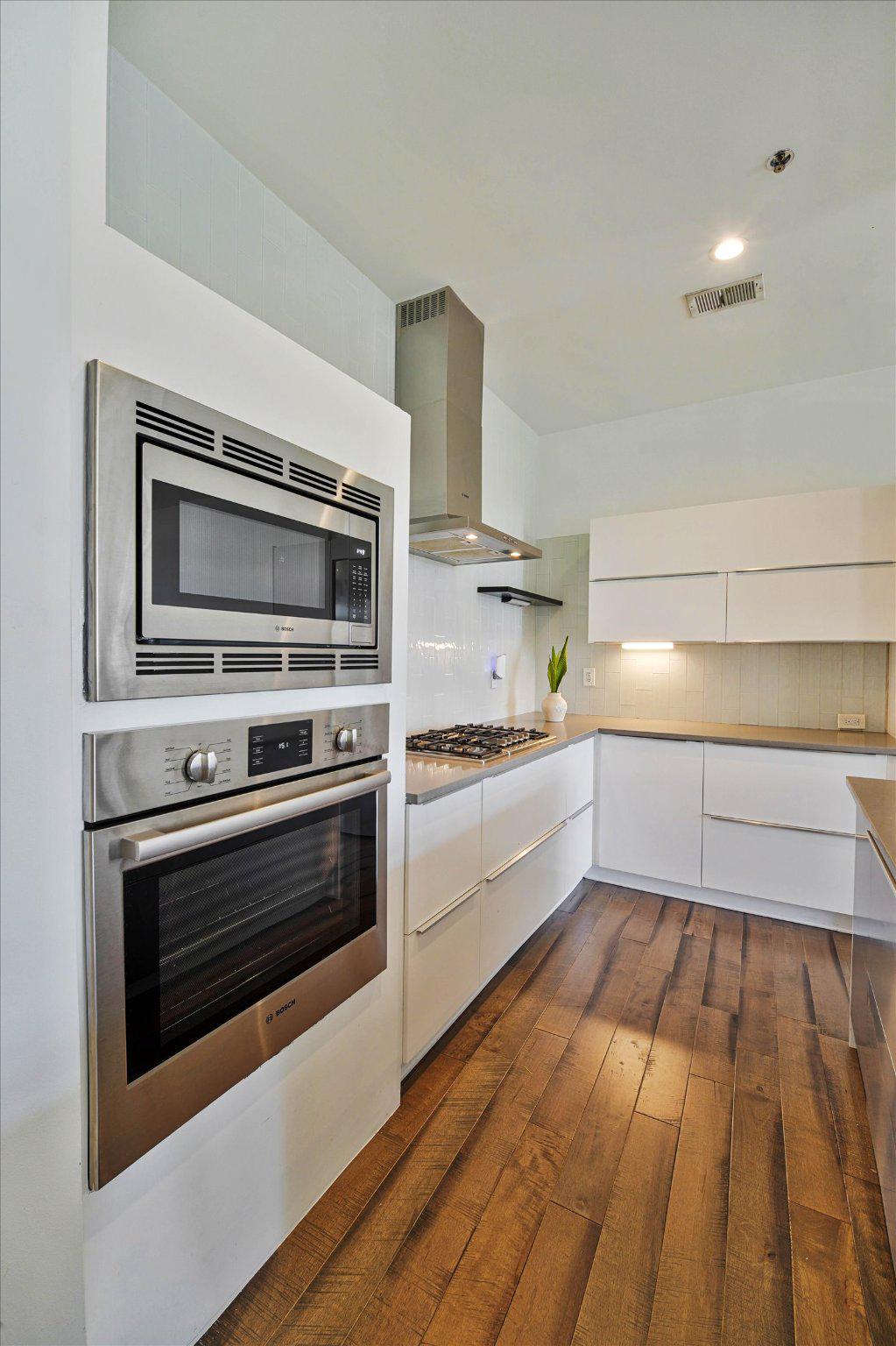 RIVER CLUB - Residential