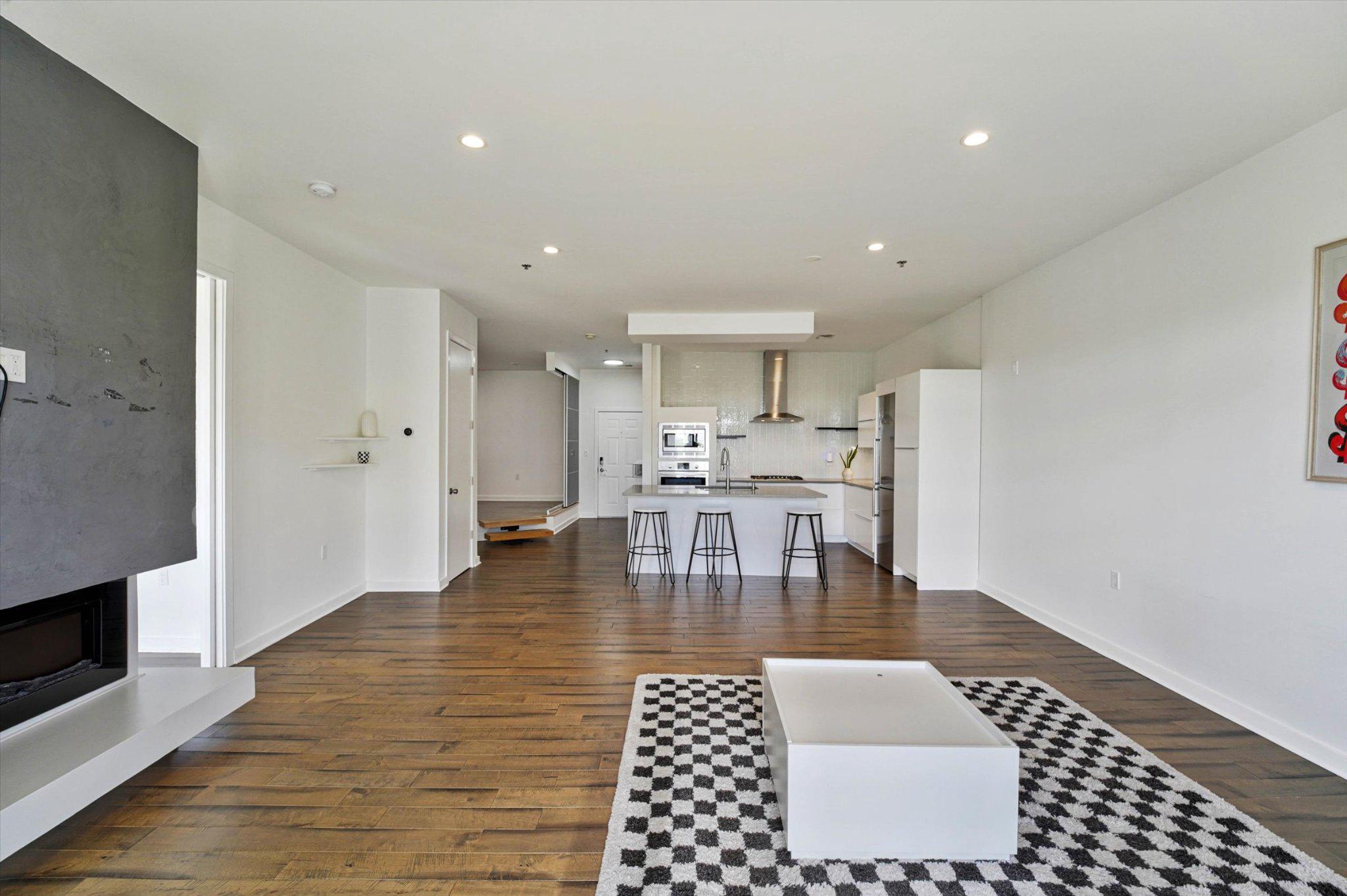 RIVER CLUB - Residential