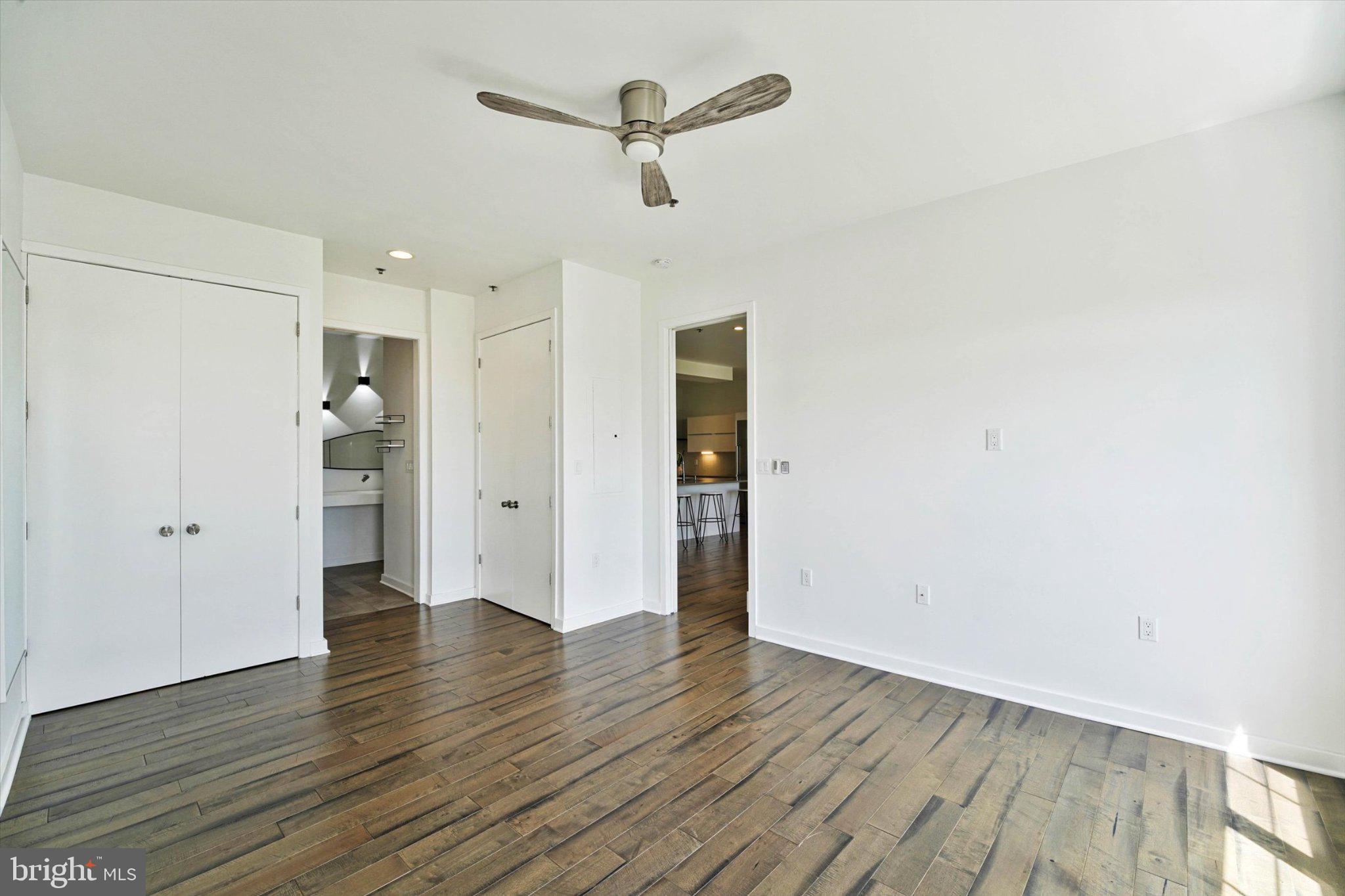 RIVER CLUB - Residential