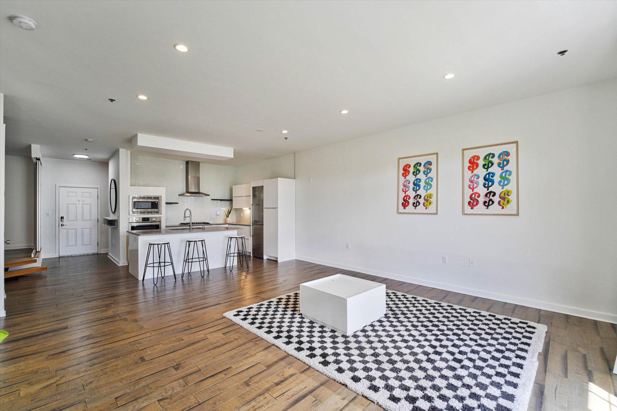 RIVER CLUB - Residential