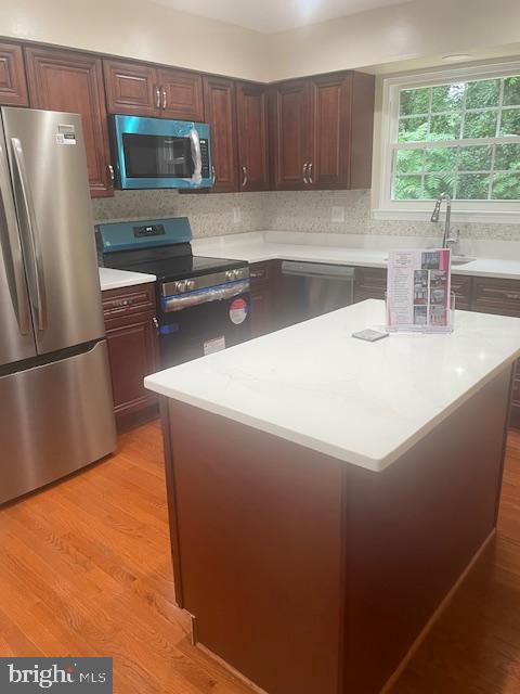 LONGMEAD - Residential