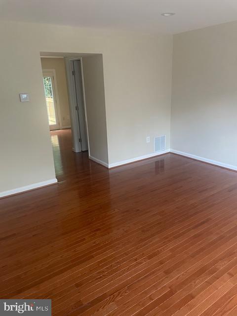 LONGMEAD - Residential