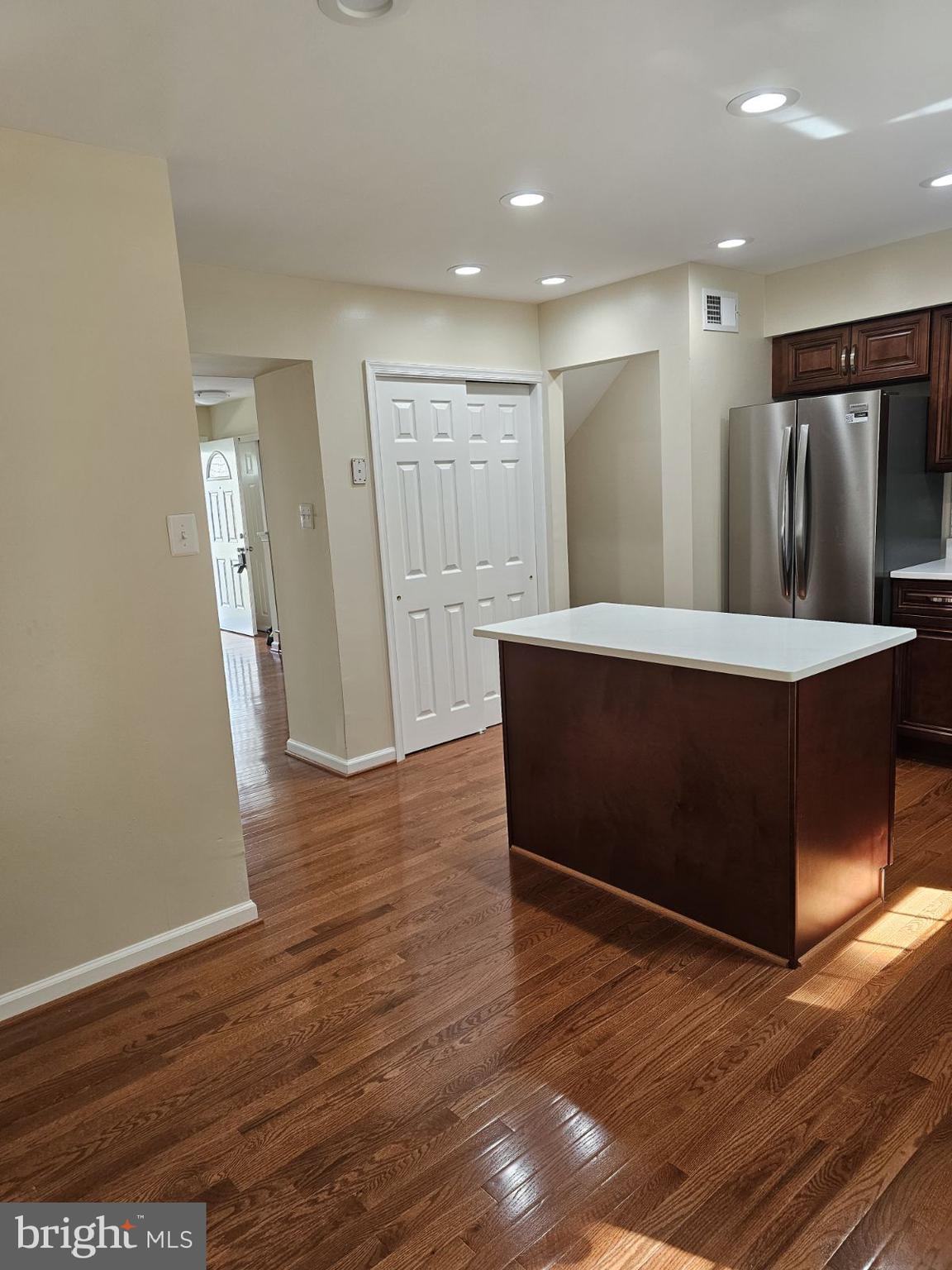 LONGMEAD - Residential