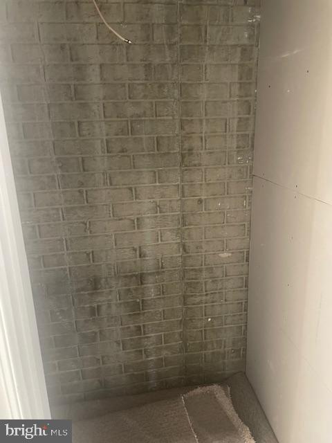 LONGMEAD - Residential