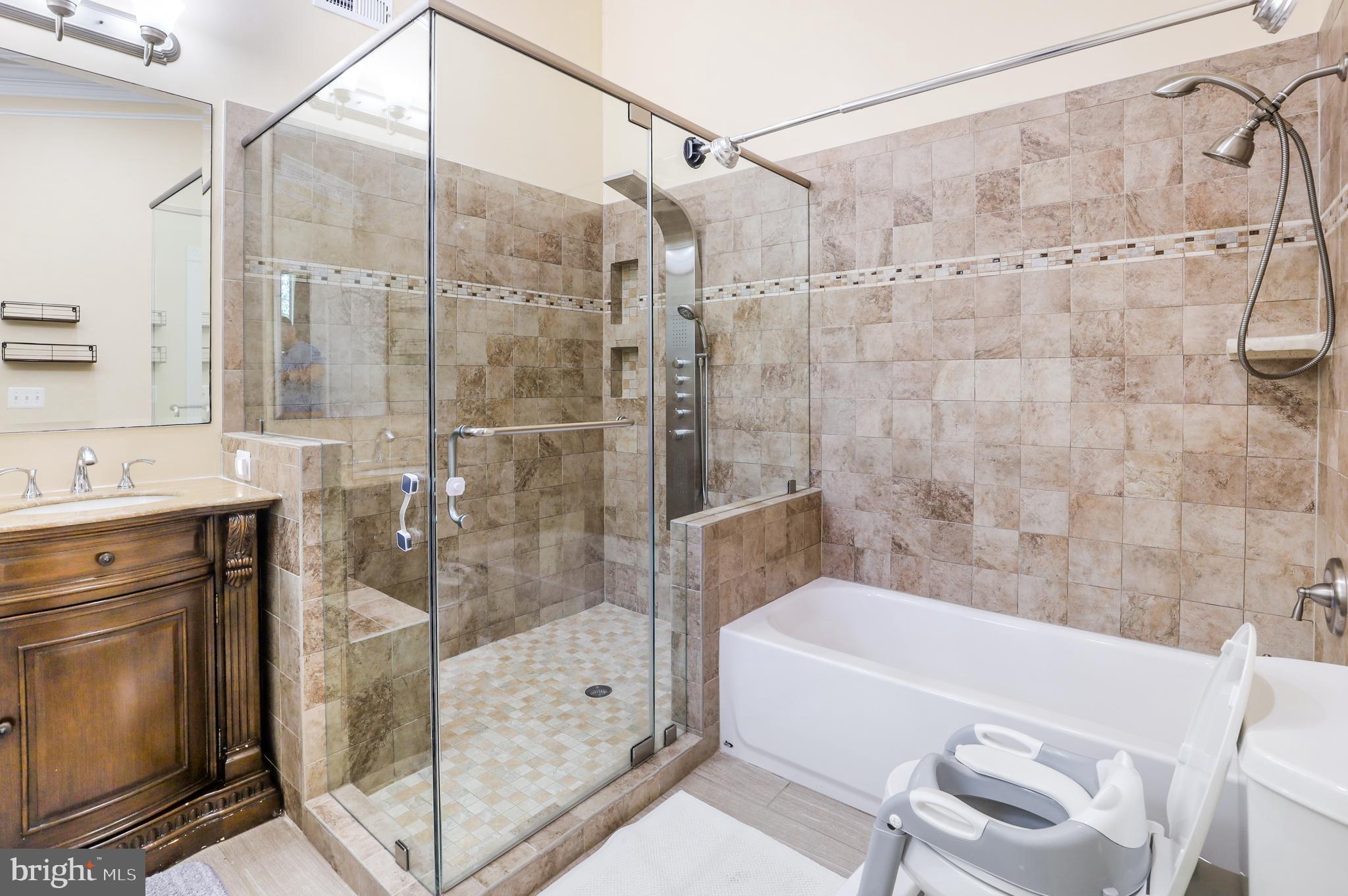 NORTH SPRINGFIELD - Residential