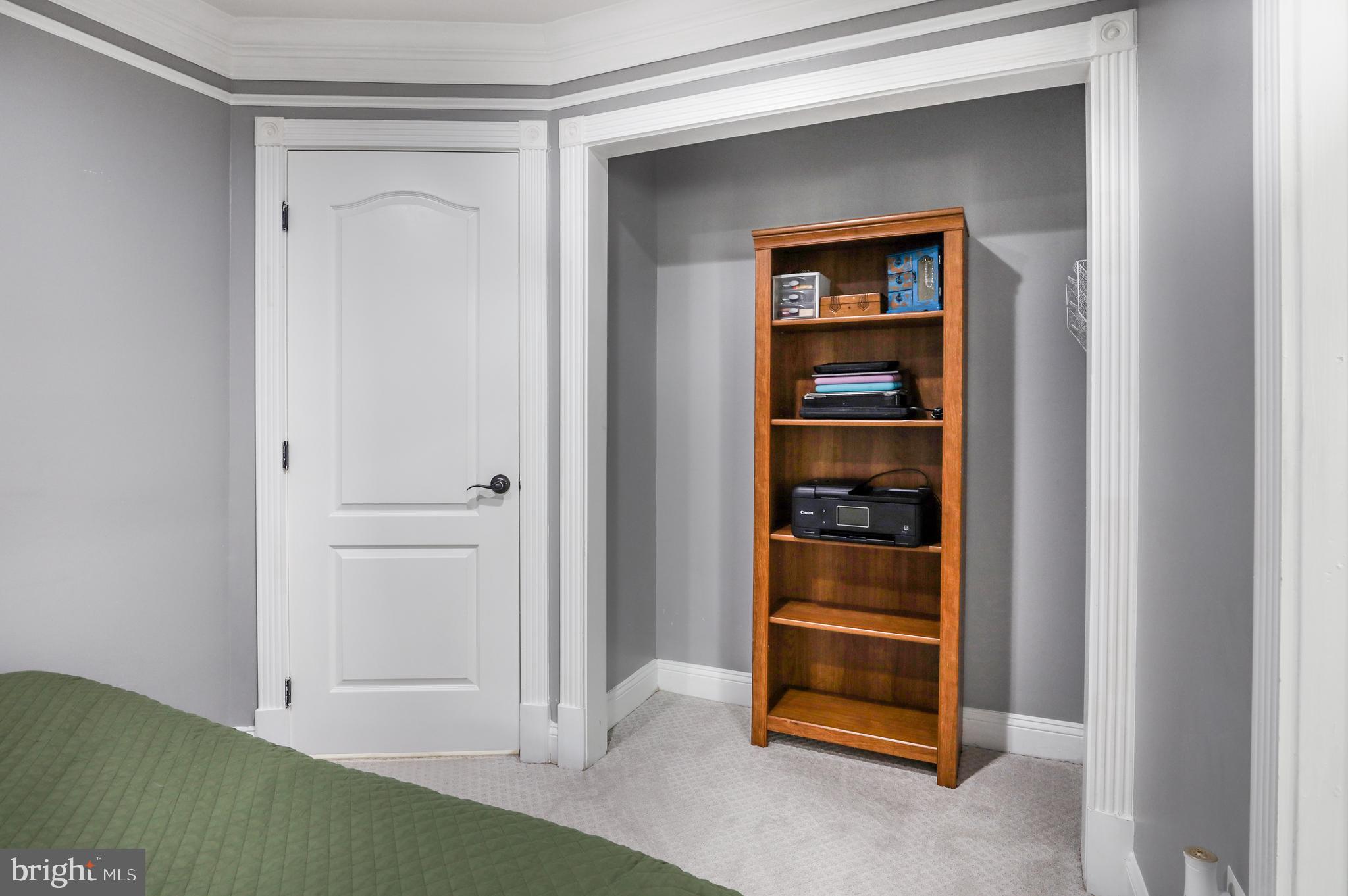 NORTH SPRINGFIELD - Residential