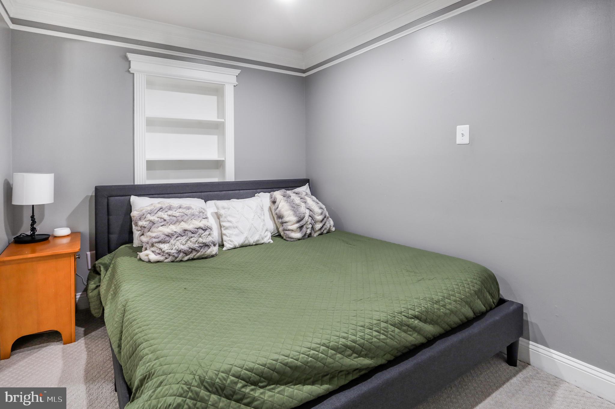 NORTH SPRINGFIELD - Residential