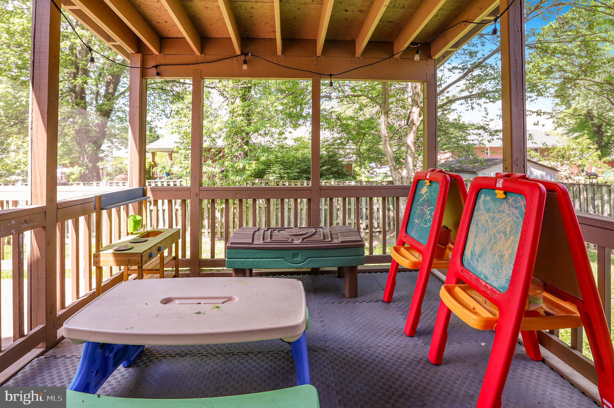 NORTH SPRINGFIELD - Residential