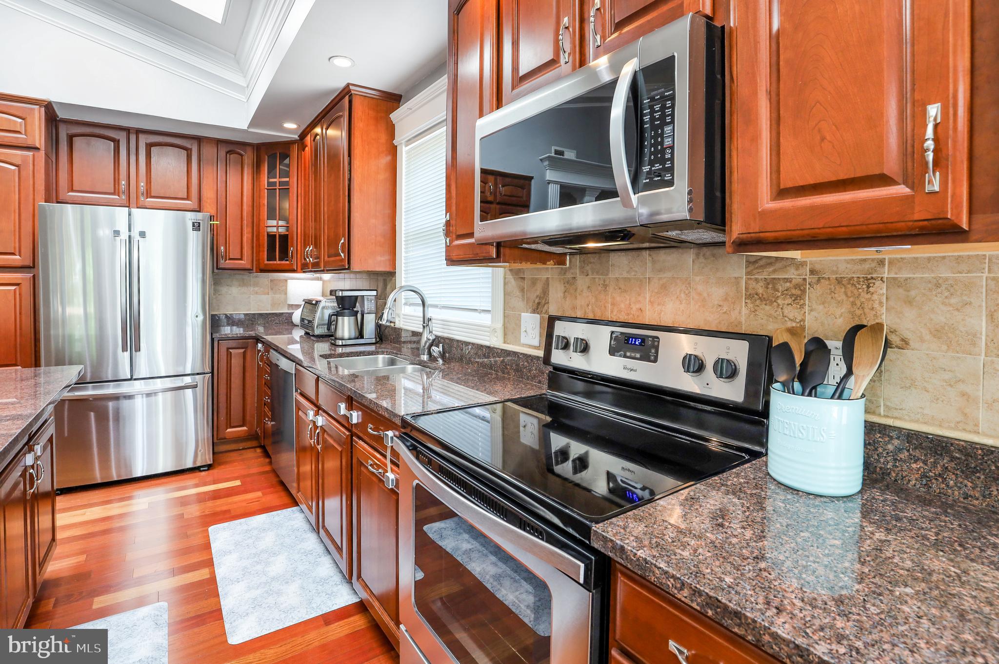 NORTH SPRINGFIELD - Residential