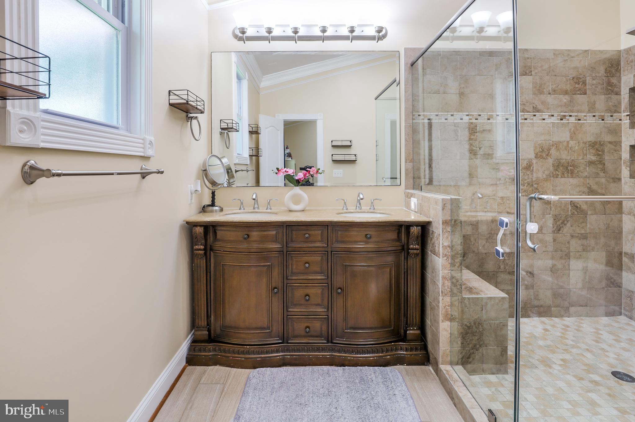 NORTH SPRINGFIELD - Residential