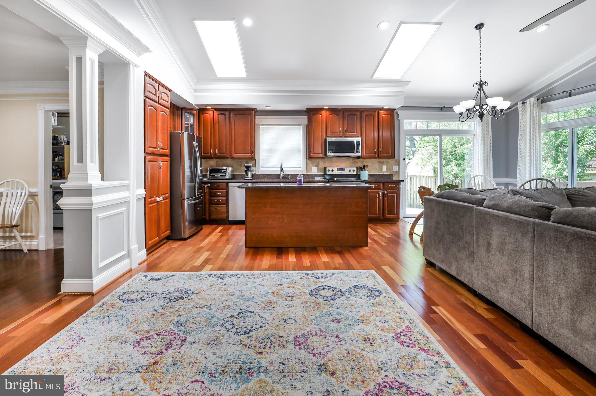 NORTH SPRINGFIELD - Residential