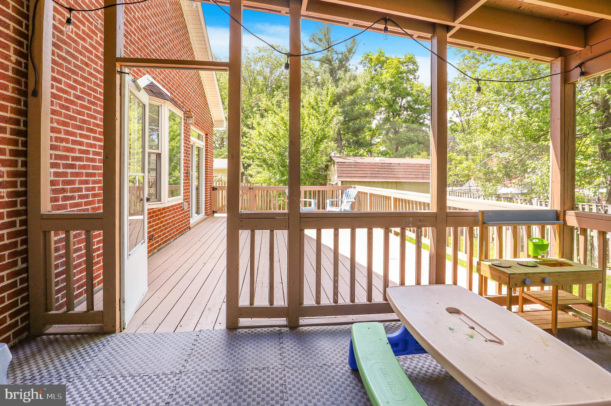 NORTH SPRINGFIELD - Residential