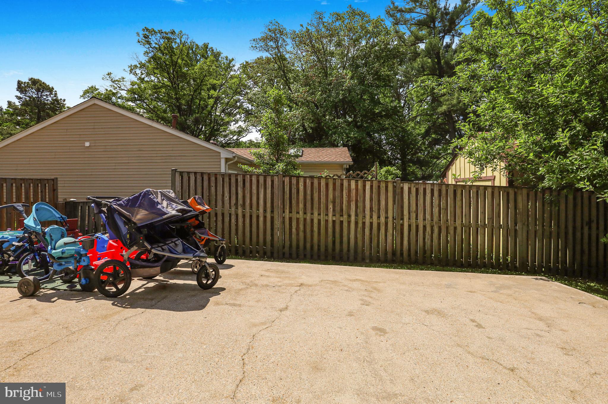 NORTH SPRINGFIELD - Residential