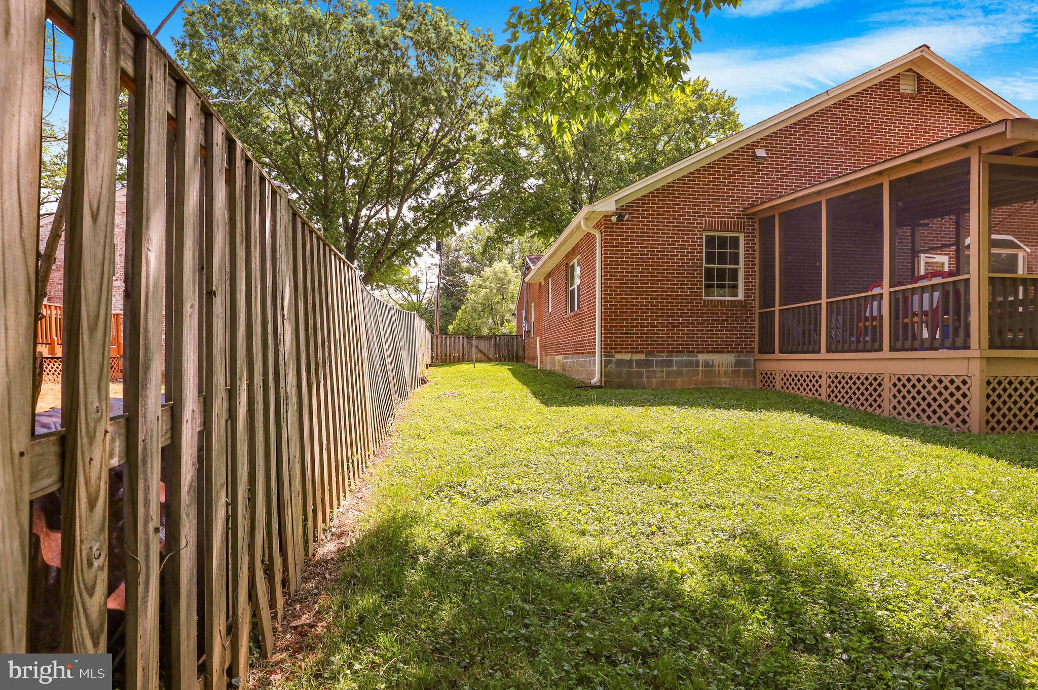 NORTH SPRINGFIELD - Residential