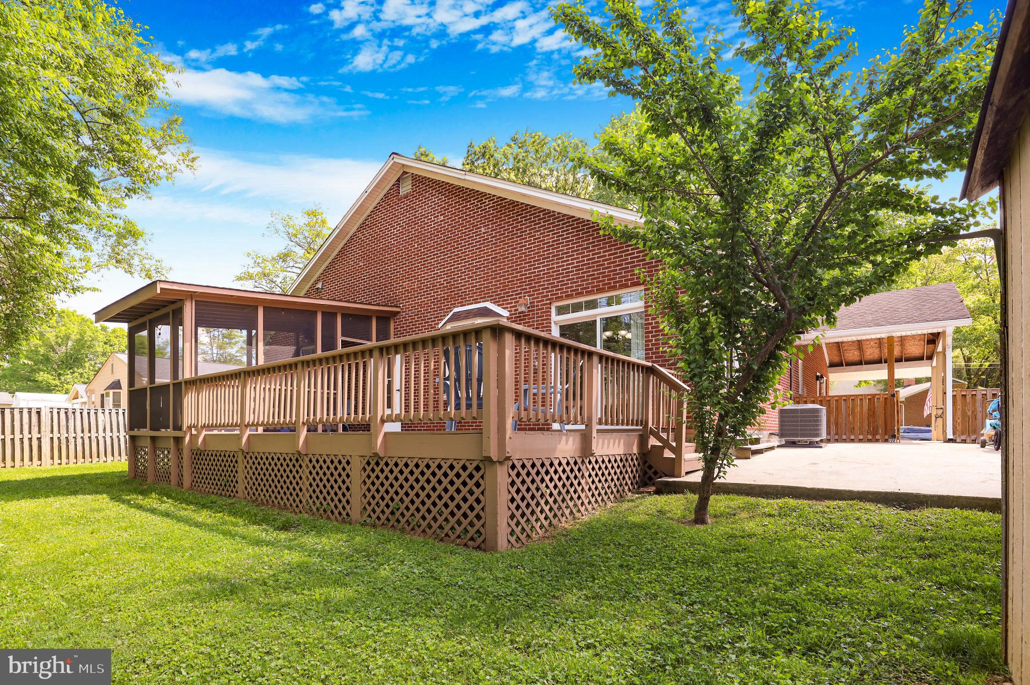 NORTH SPRINGFIELD - Residential