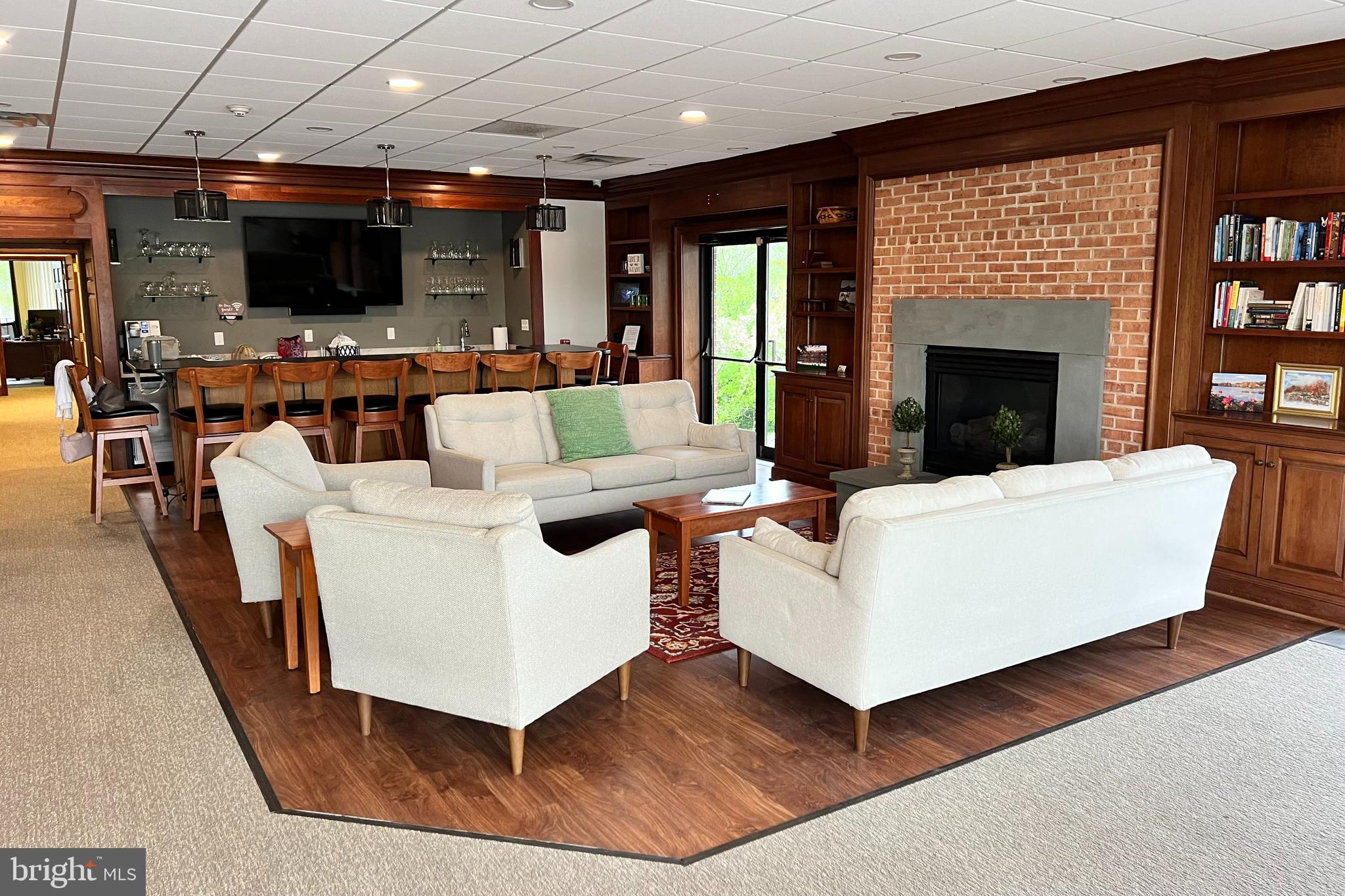 SOMERSET LAKE - Residential