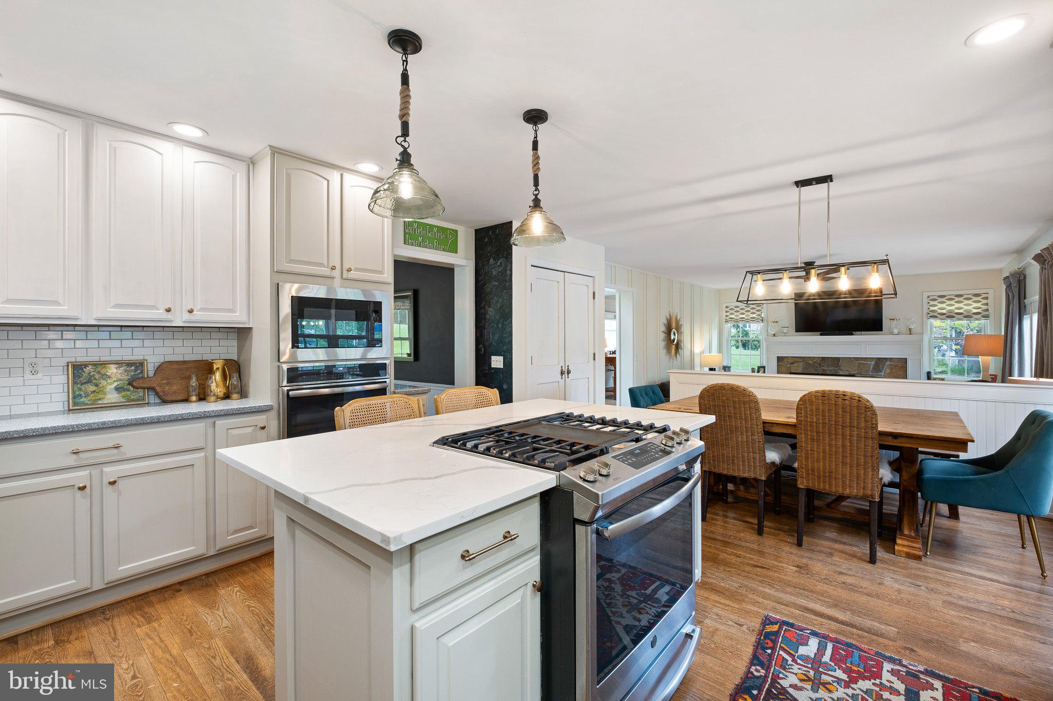 SOMERSET LAKE - Residential