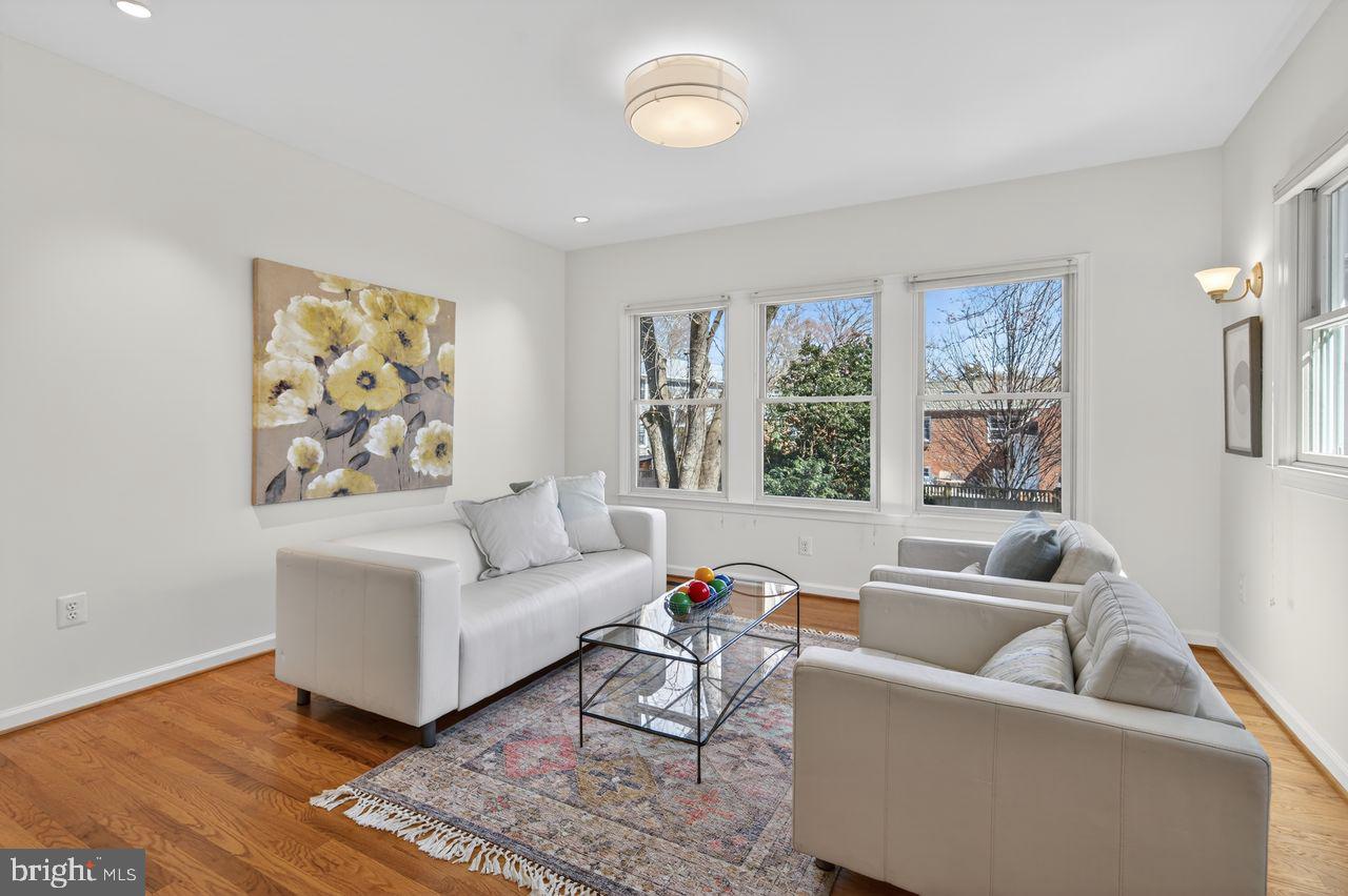 MADISON MANOR - Residential