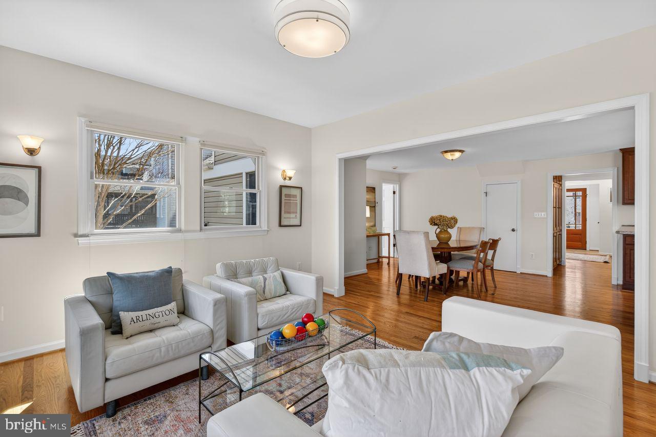 MADISON MANOR - Residential