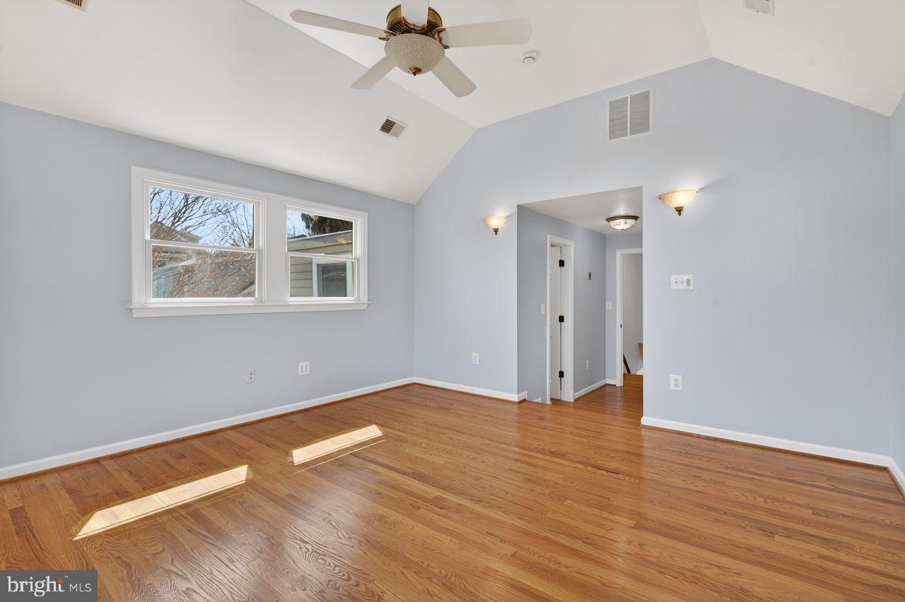 MADISON MANOR - Residential