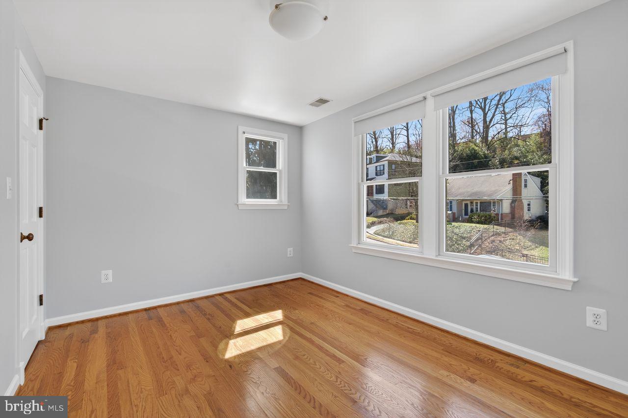 MADISON MANOR - Residential