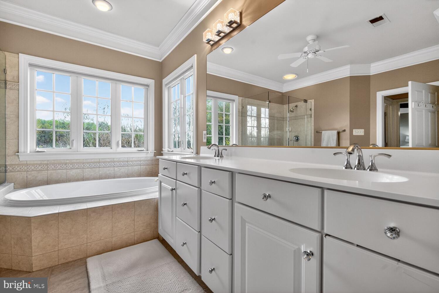 HAMPSHIRE GREENS - Residential