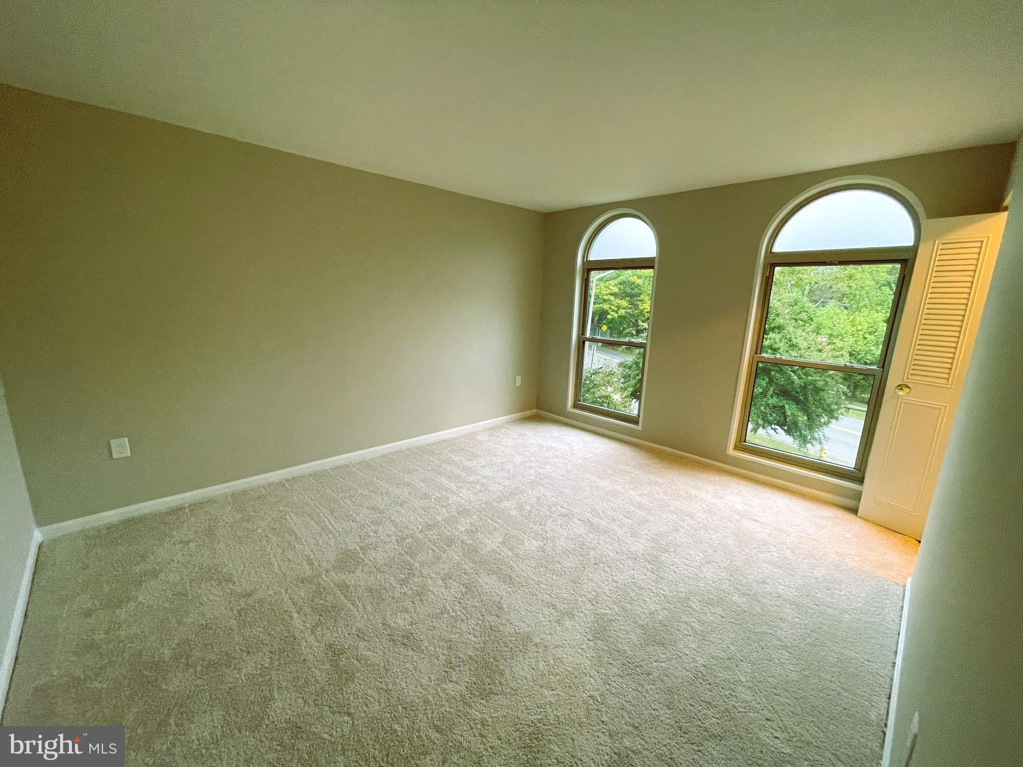 CANTERBURY SQUARE - Residential Lease