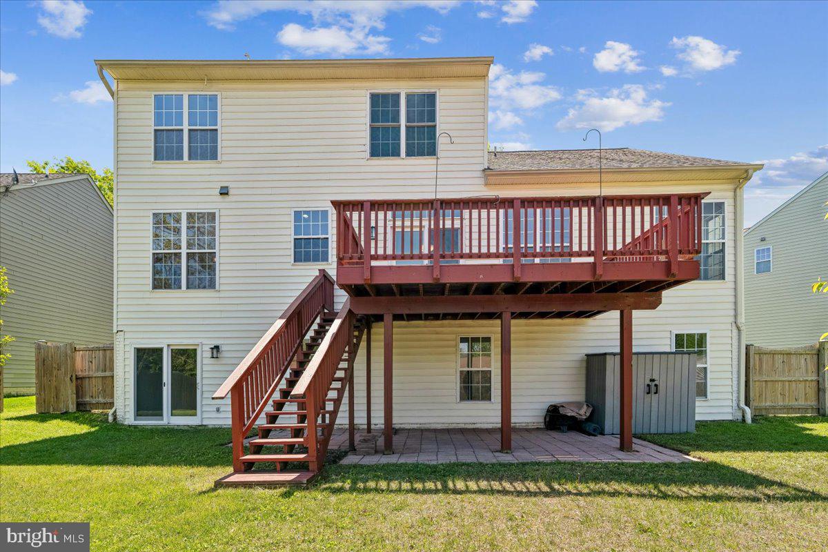 WHEATON OUTSIDE - Residential