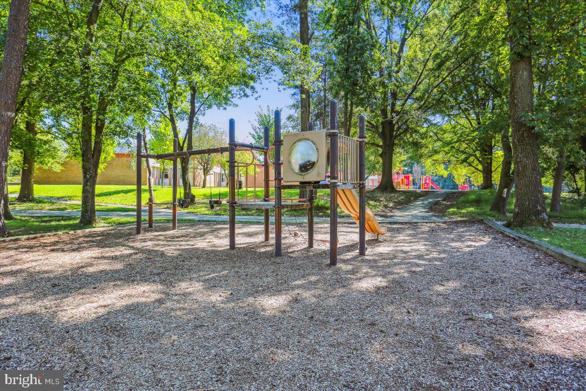 WHEATON OUTSIDE - Residential