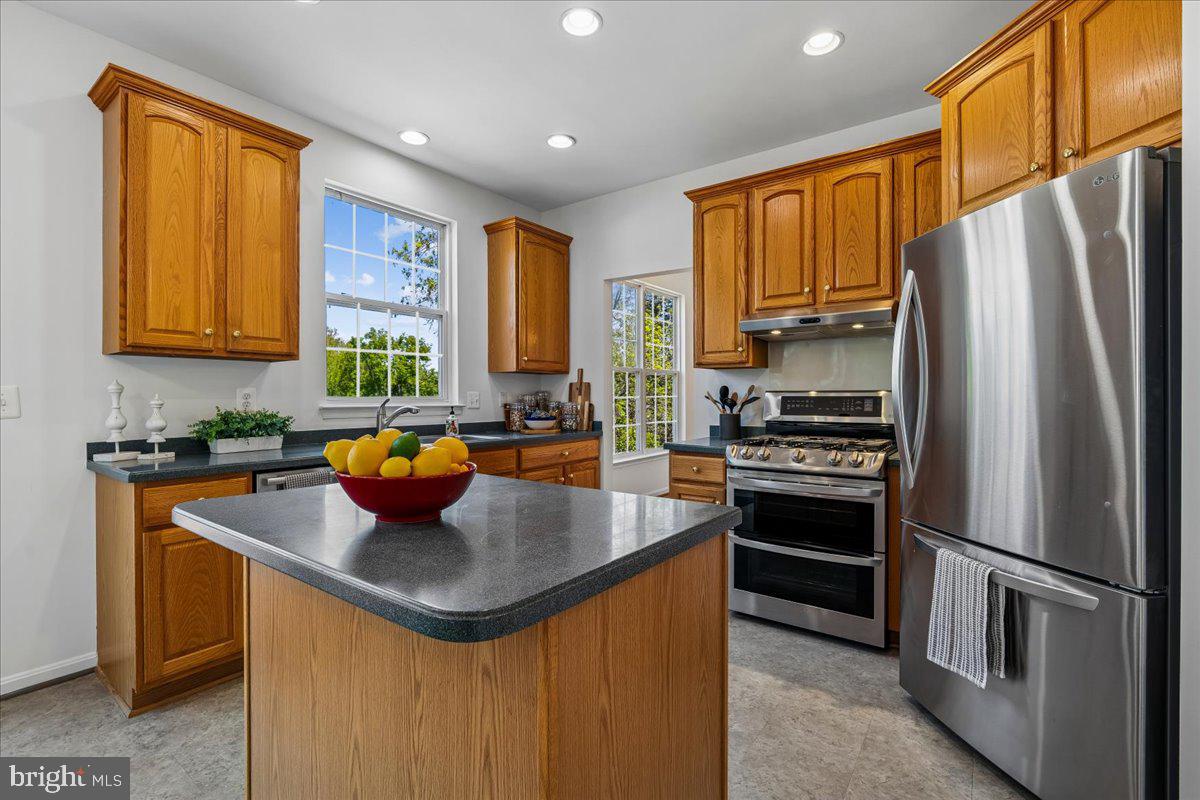 WHEATON OUTSIDE - Residential