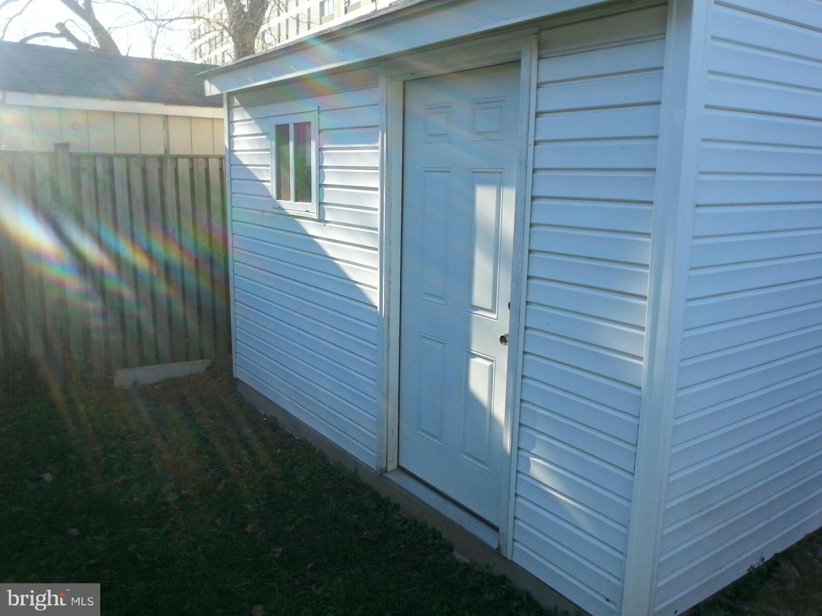 TARLETON - Residential Lease