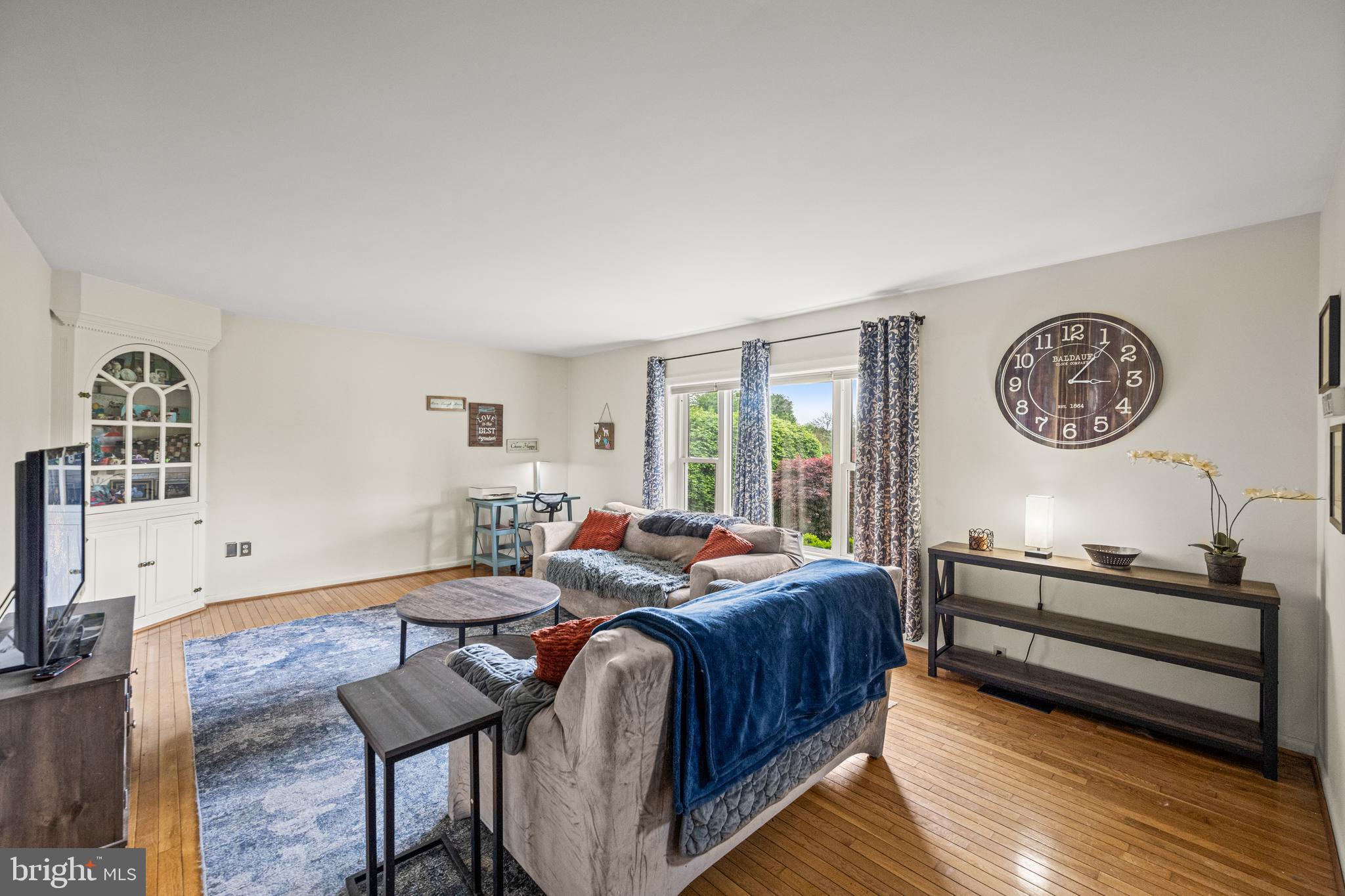 2200 HOPI COURT