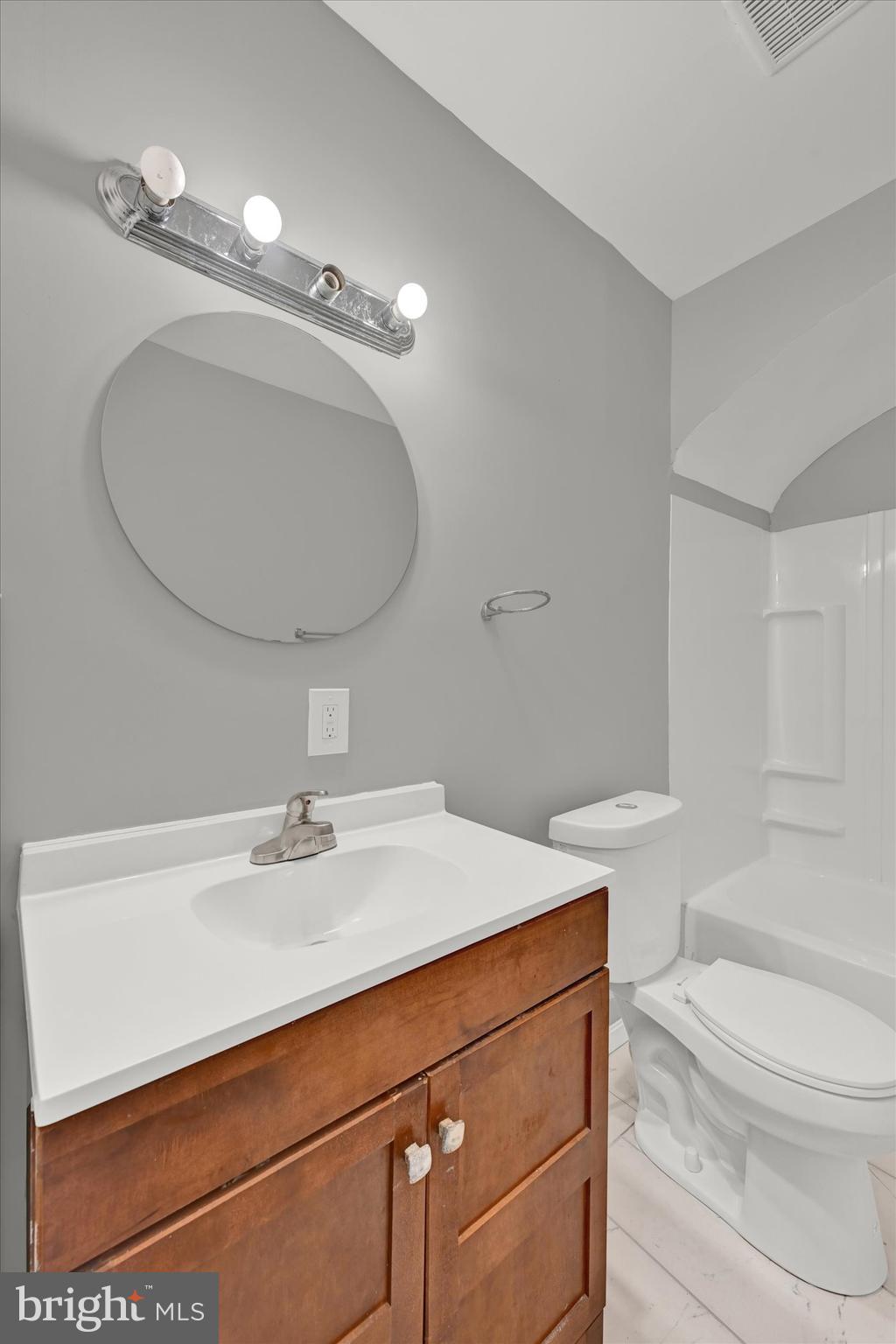 WINSTON GOVANS - Residential