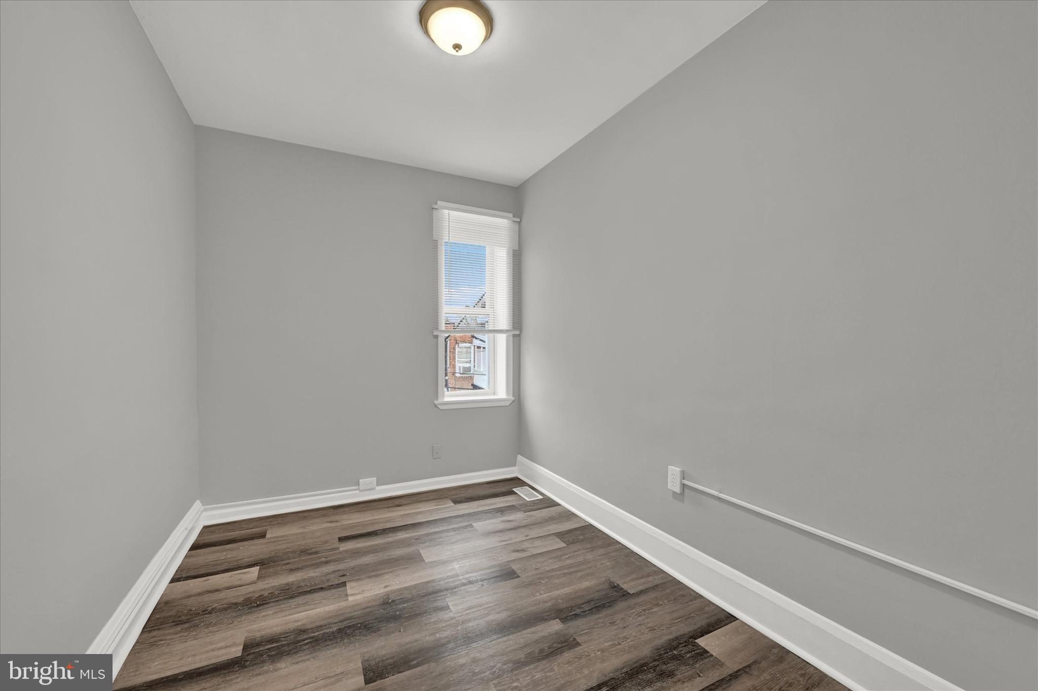 WINSTON GOVANS - Residential